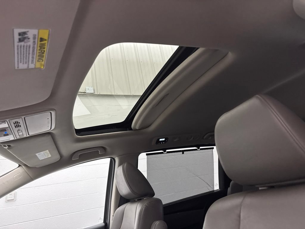 Used 2017 Honda Odyssey EX-L image 21