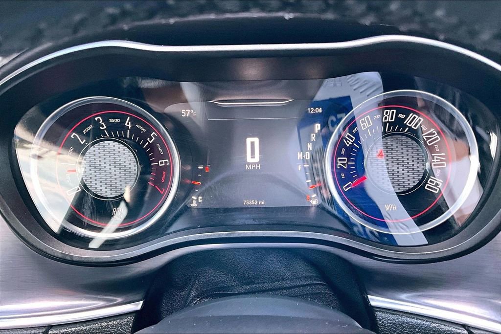 Certified 2016 Dodge Challenger SXT image 8