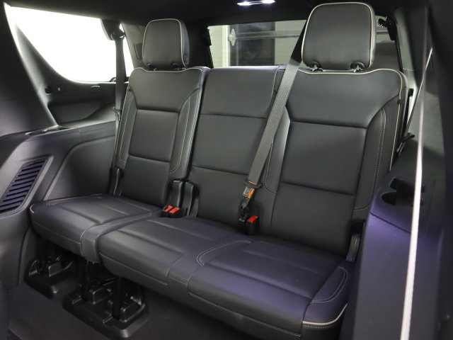 Used 2023 GMC Yukon SLT w/ SLT Luxury Package AWD/4WD image 23