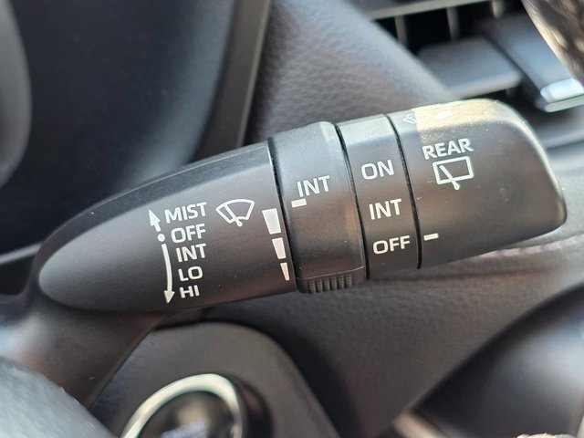 Used 2022 Toyota RAV4 XLE Premium image 36