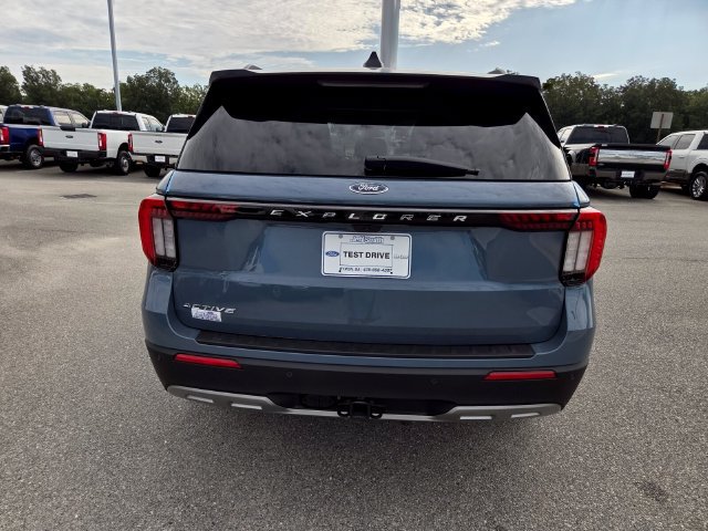 New 2026 Ford Explorer Active w/ Active Comfort Package RWD image 10