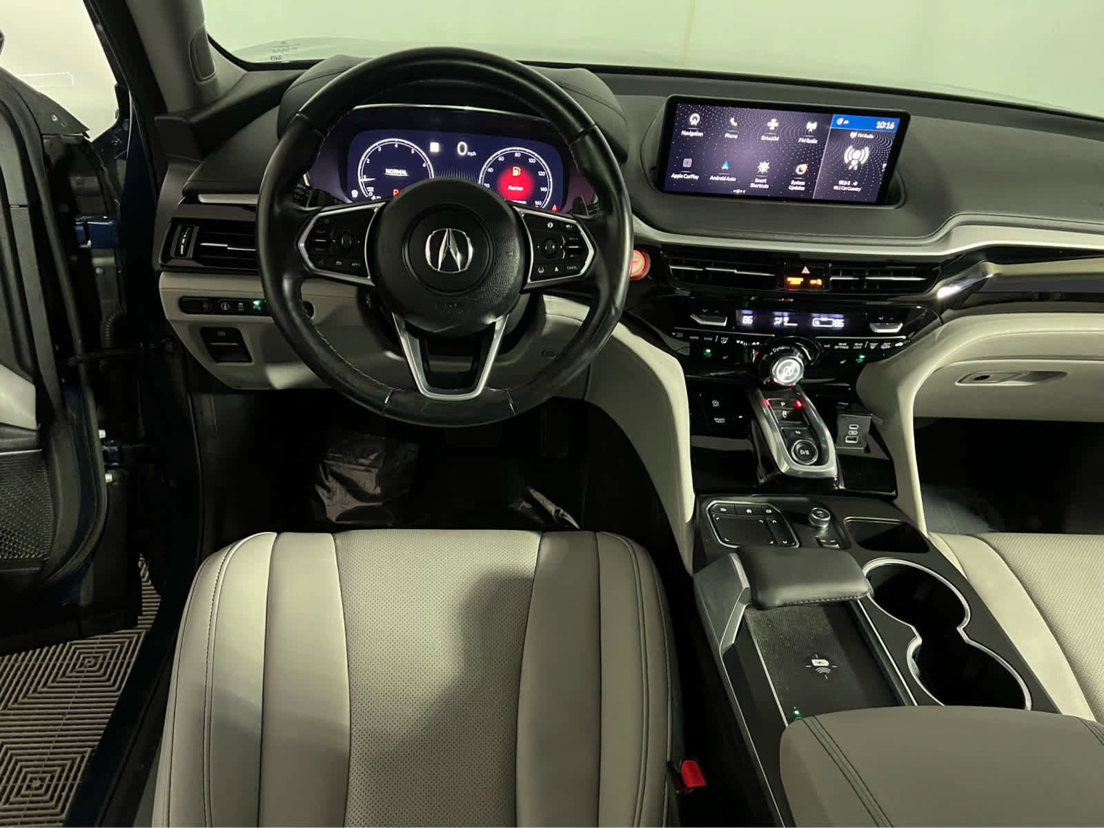 Certified 2023 Acura MDX SH-AWD w/ Technology Package image 13