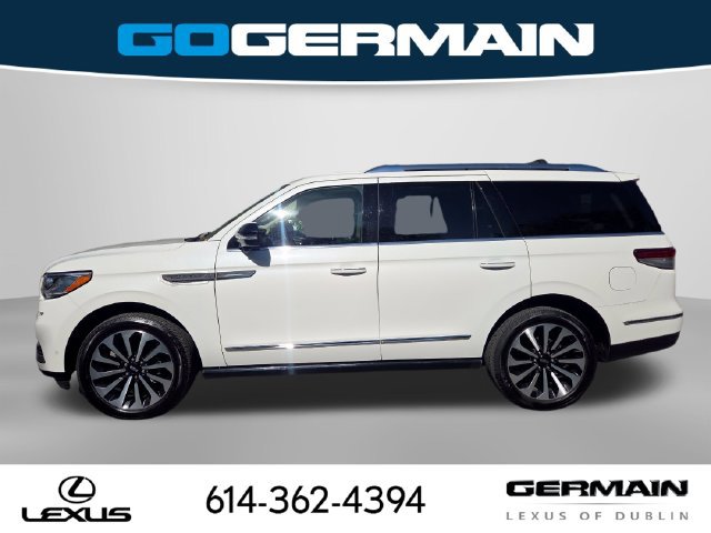 Used 2022 Lincoln Navigator Reserve AWD/4WD image 11