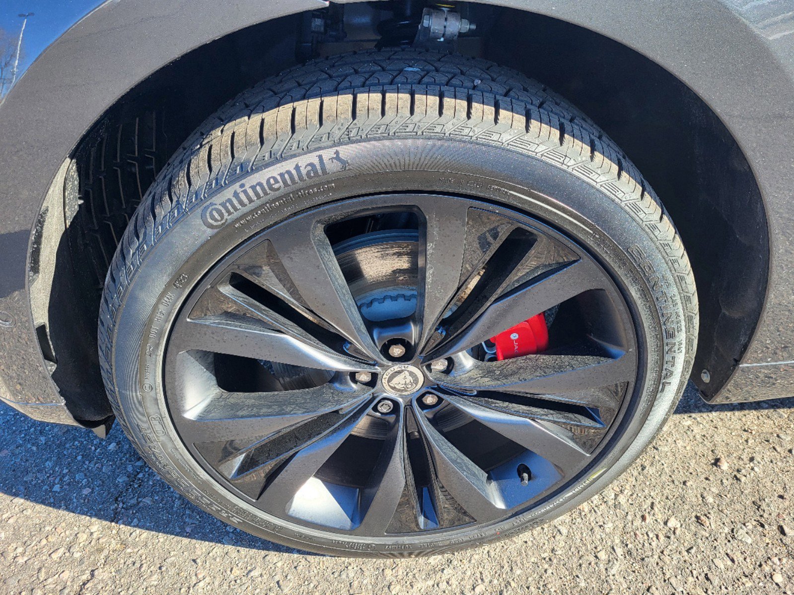 New 2025 Jaguar F-PACE R-Dynamic S image 22