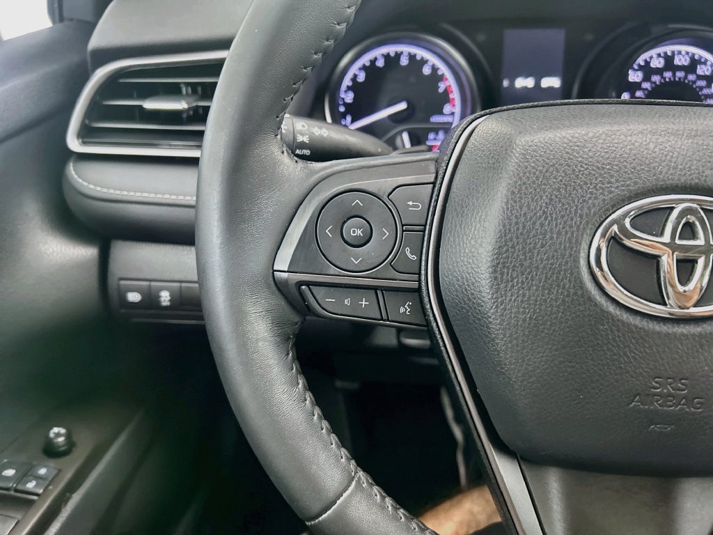 Used 2021 Toyota Camry SE w/ Carpet Mat Package (TMS) FWD image 11