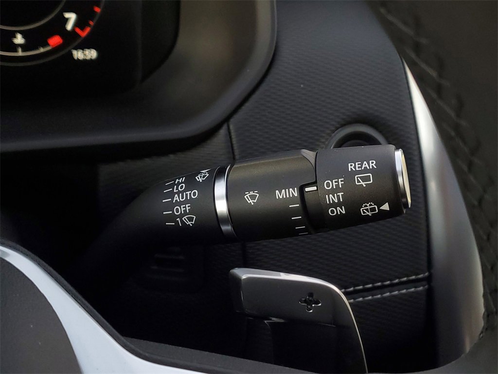 New 2026 Land Rover Discovery Limited Edition image 17