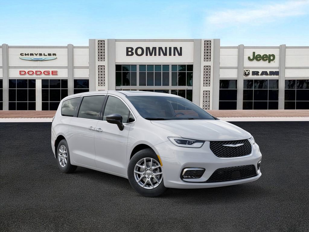 New 2026 Chrysler Pacifica Select image 5