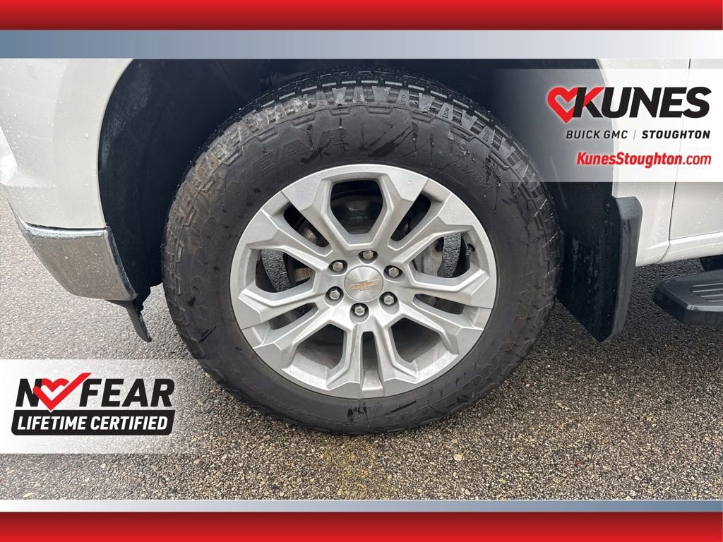 Used 2022 Chevrolet Silverado 1500 LTZ w/ LTZ Premium Package image 16