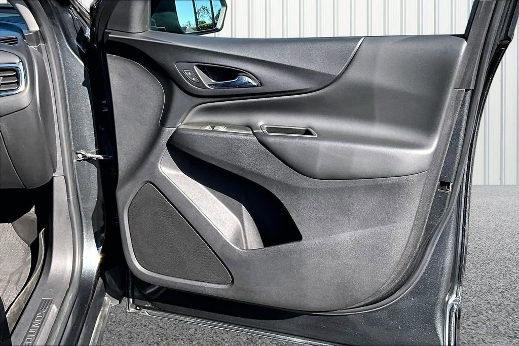 Used 2021 Chevrolet Equinox LT FWD image 18