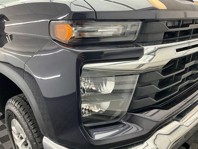 Used 2024 Chevrolet Silverado 2500 LT AWD/4WD image 22