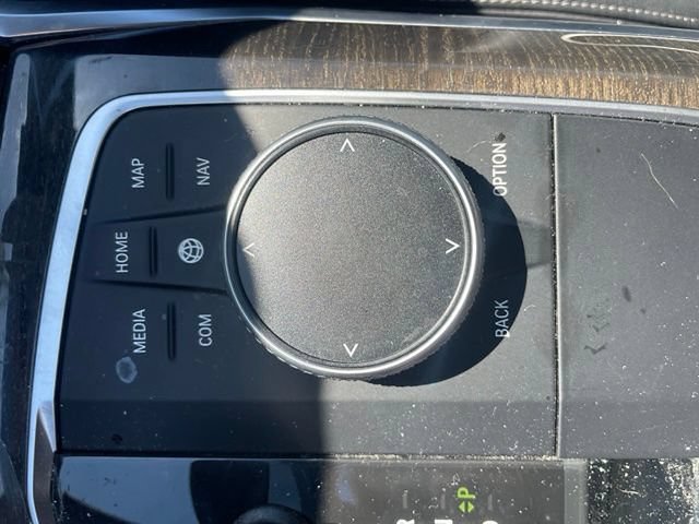 Used 2021 BMW 330i xDrive Sedan AWD/4WD image 9