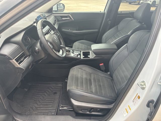 Used 2024 Mitsubishi Outlander SE FWD image 17