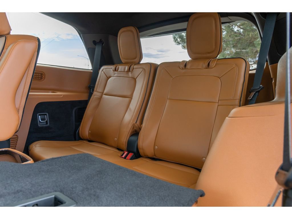 Used 2022 Lincoln Aviator Black Label w/ Dynamic Handling Package image 15