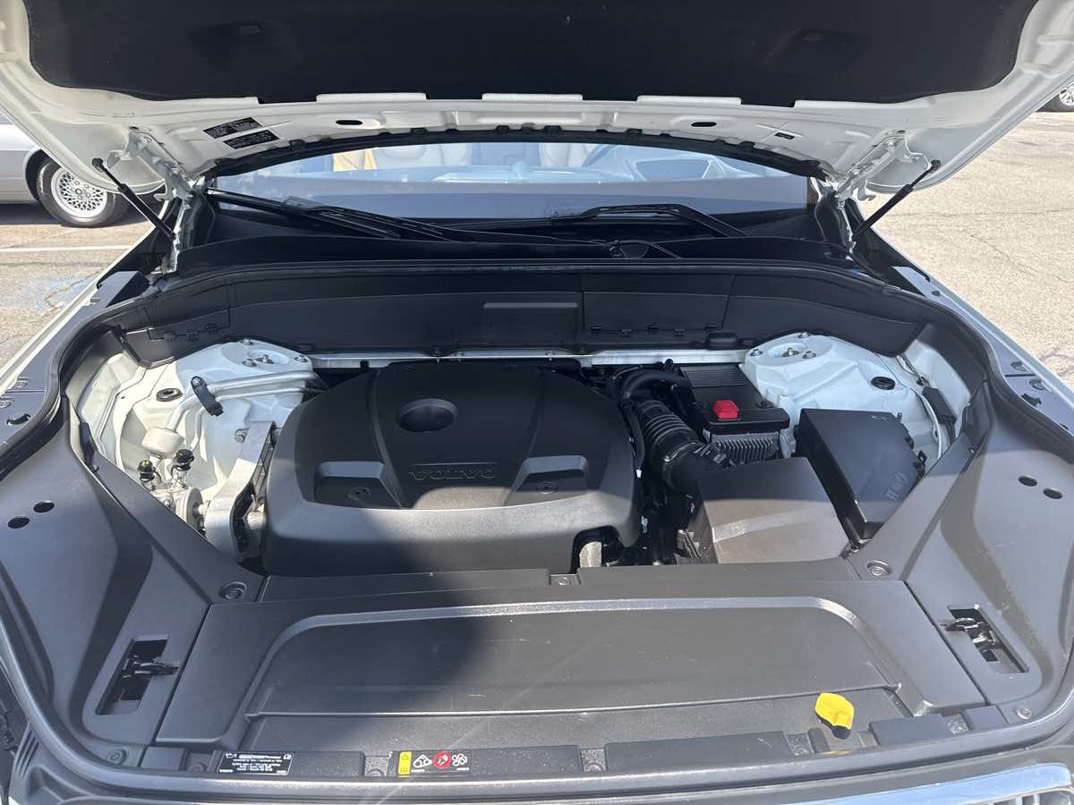 Used 2018 Volvo XC90 T6 Inscription w/ Luxury Package AWD/4WD image 32