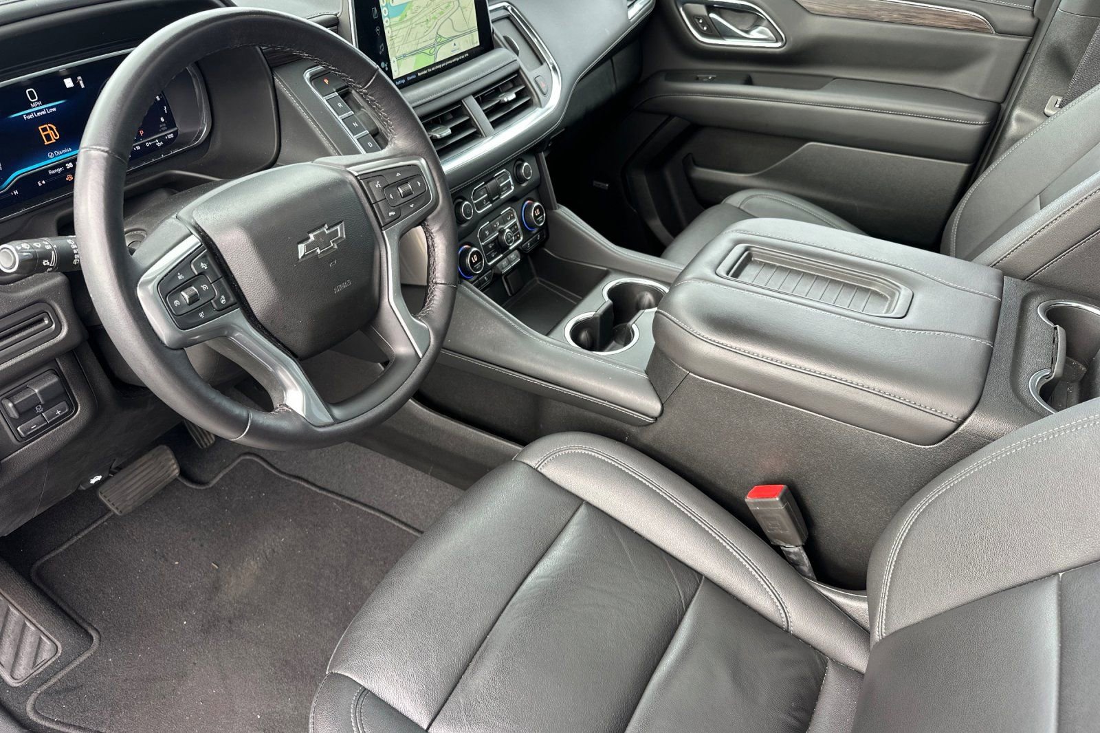 Used 2022 Chevrolet Tahoe Z71 w/ Z71 Off-Road Package AWD/4WD image 10