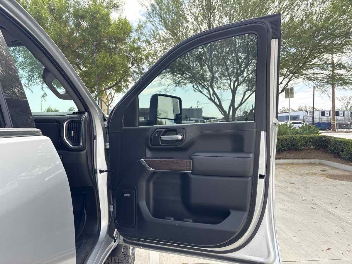 Used 2021 GMC Sierra 2500 Denali w/ Denali Ultimate Package AWD/4WD image 16
