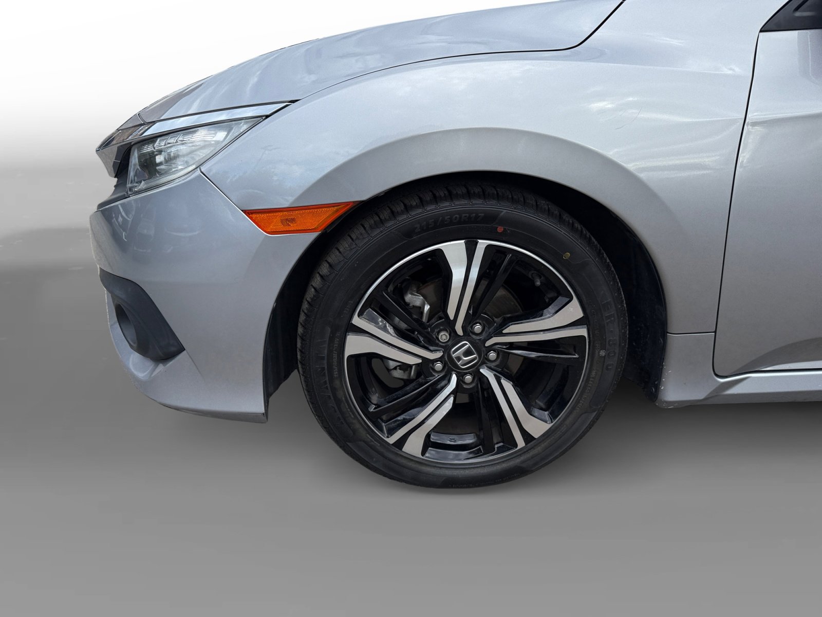 Used 2017 Honda Civic Touring image 9