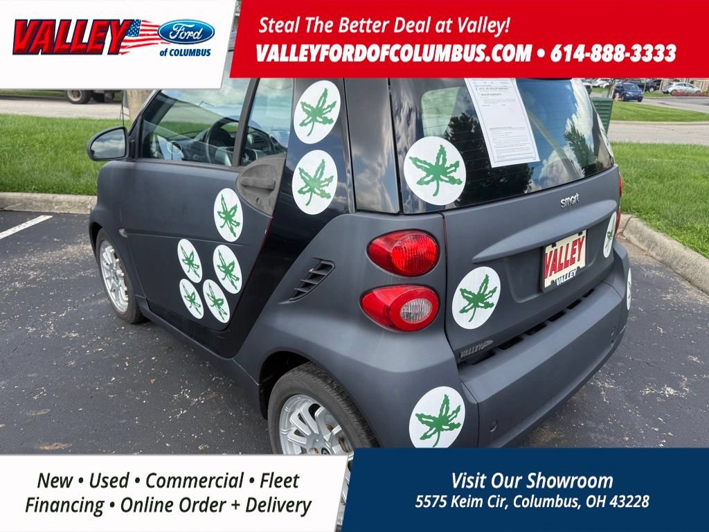 Used 2012 smart fortwo passion RWD image 6