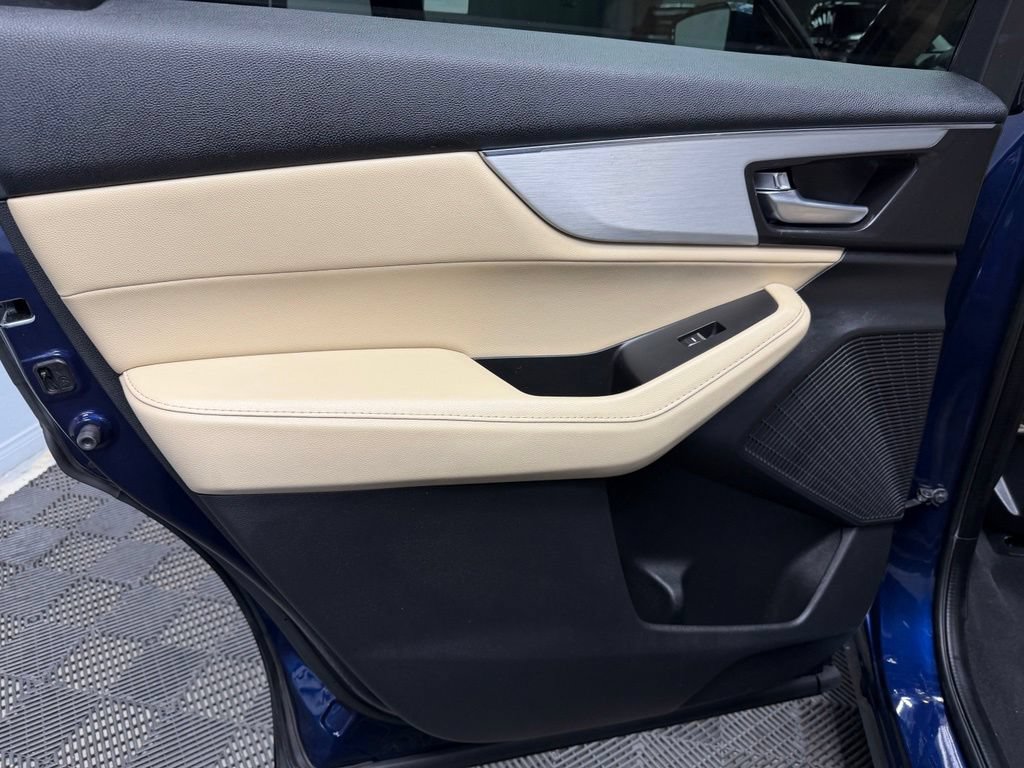 Used 2022 Acura MDX SH-AWD image 42