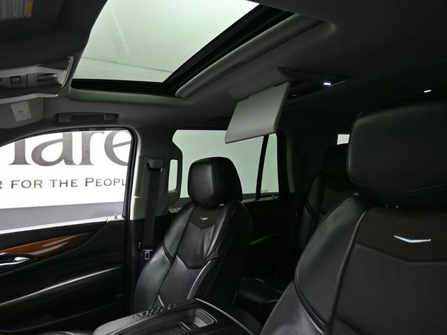 Used 2017 Cadillac Escalade Premium Luxury image 17