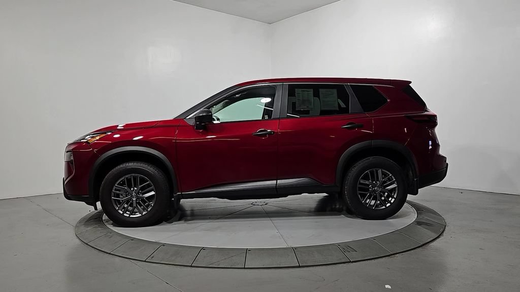 Certified 2025 Nissan Rogue S AWD/4WD image 2