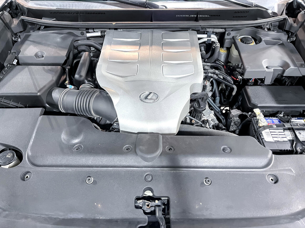 Used 2017 Lexus GX 460 image 37