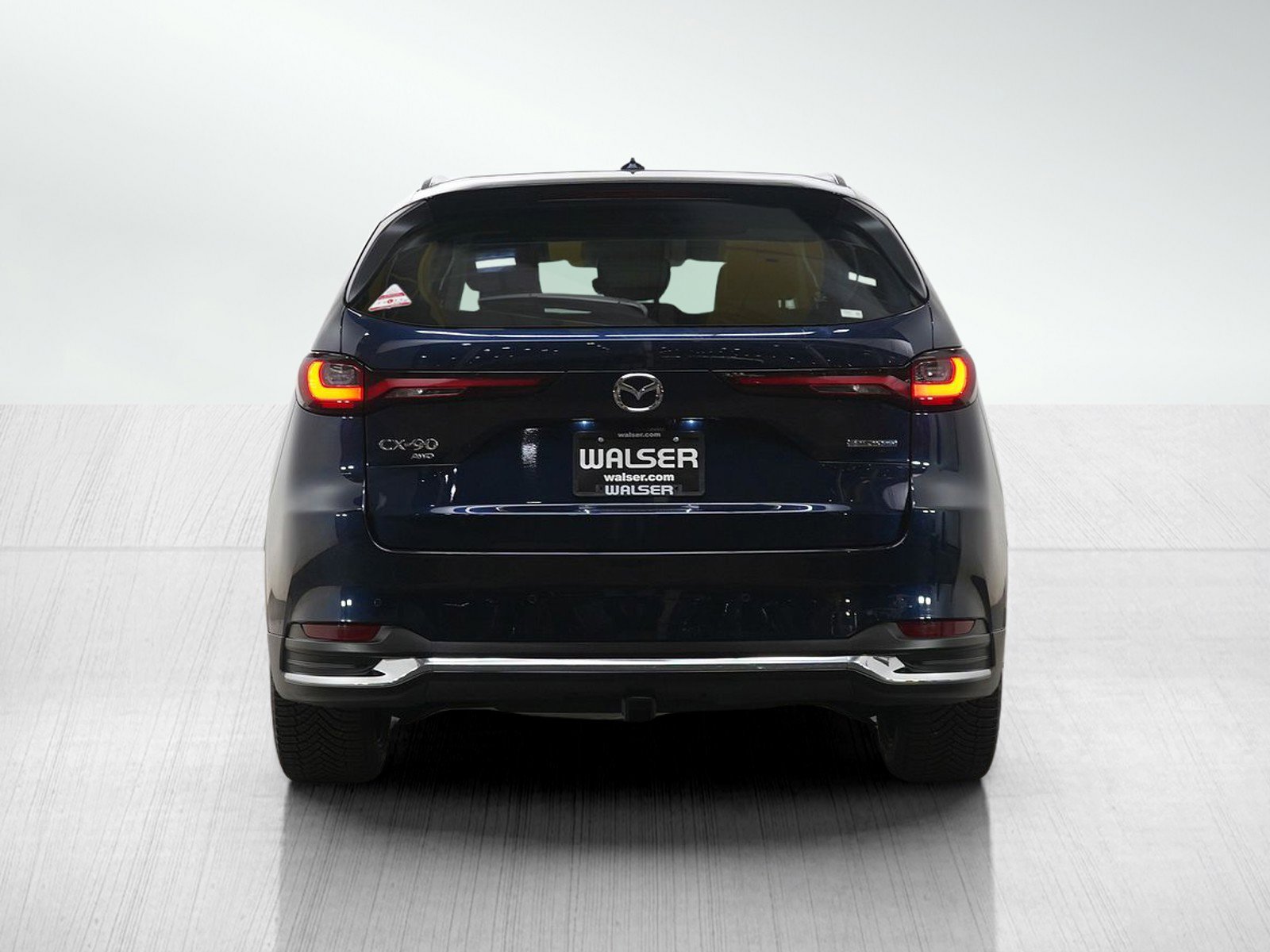 Used 2024 MAZDA CX-90 Plug-In Hybrid w/ Premium Pkg AWD/4WD image 4