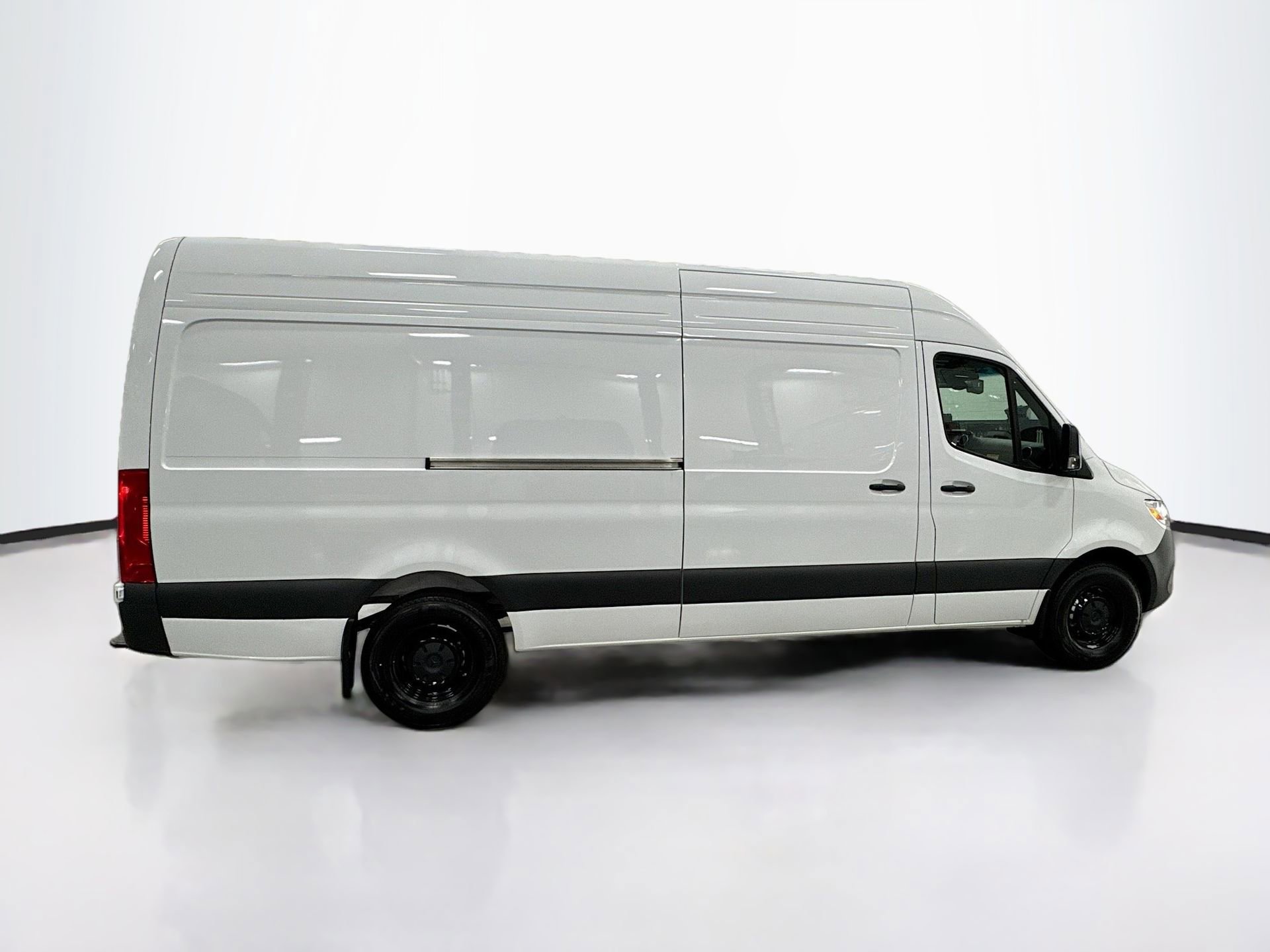 Used 2026 Mercedes-Benz Sprinter 2500 image 9