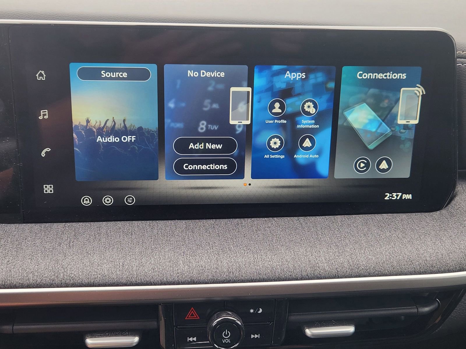 New 2026 Nissan Kicks SV image 16