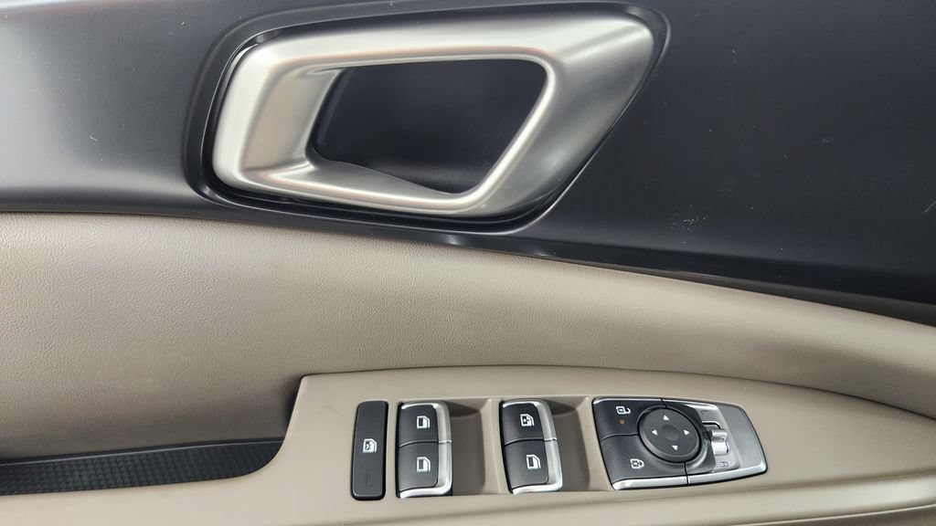New 2027 Kia Carnival FWD image 23