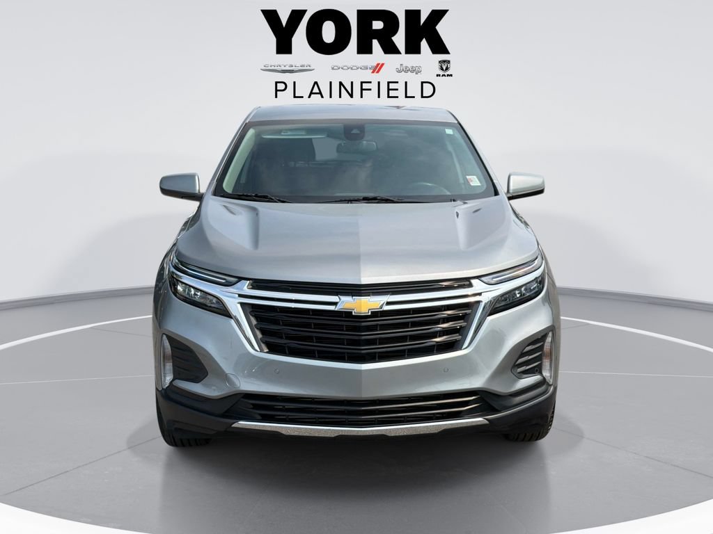 Used 2024 Chevrolet Equinox LT FWD image 2