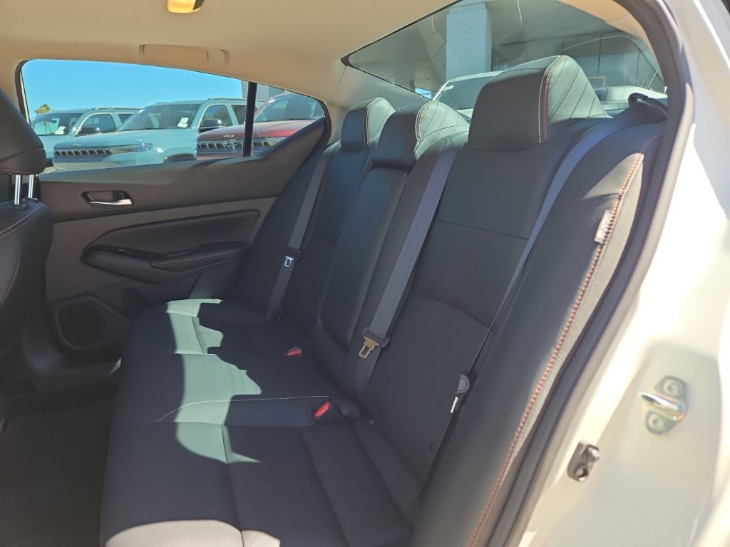 Used 2023 Nissan Altima 2.5 SR w/ SR Premium Package FWD image 20