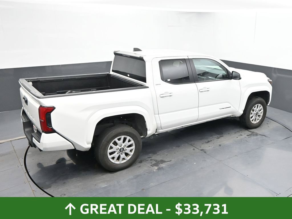 Used 2024 Toyota Tacoma SR5 AWD/4WD image 25