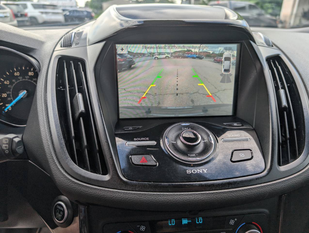 Used 2019 Ford Escape Titanium AWD/4WD image 26
