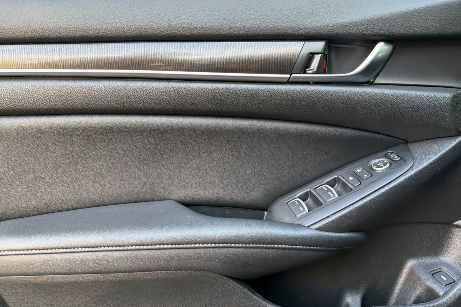Used 2022 Honda Accord Sport image 13