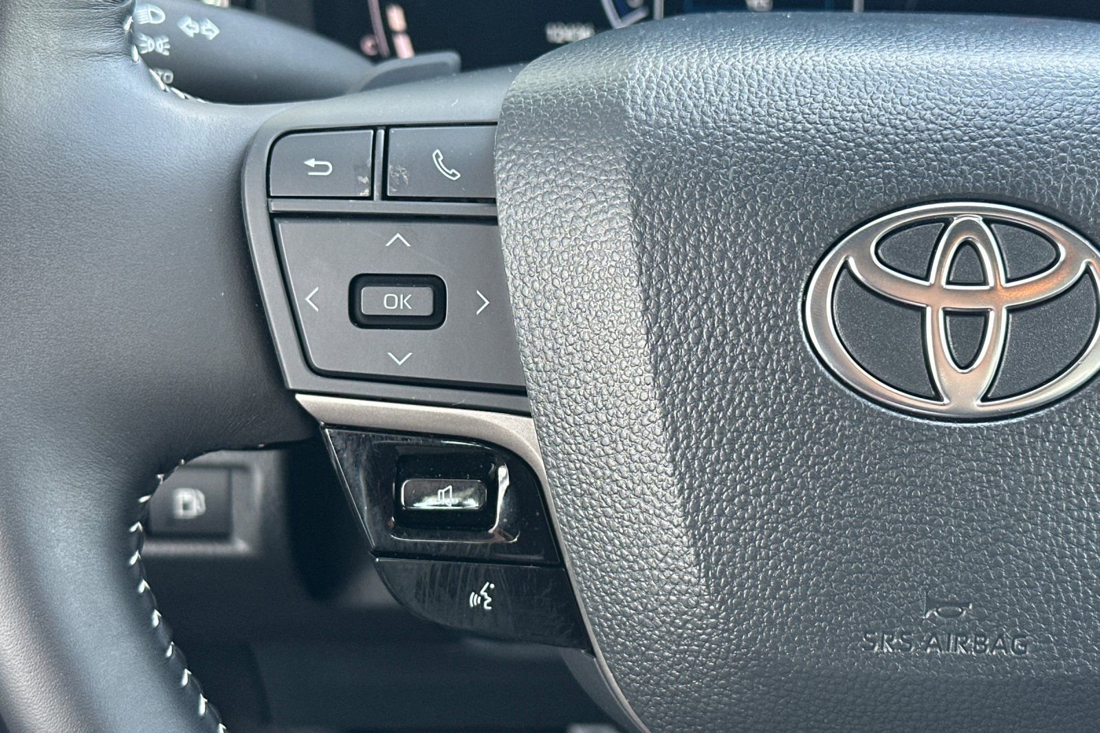 Used 2026 Toyota Camry SE image 28