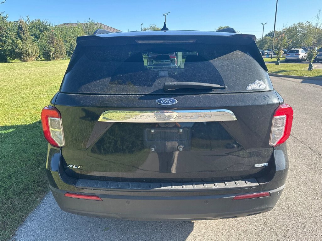 Used 2020 Ford Explorer XLT w/ Comfort Package AWD/4WD image 11