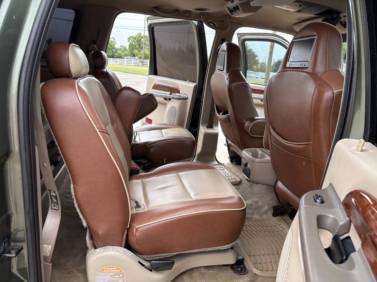 Used 2002 Ford Excursion Limited AWD/4WD image 12