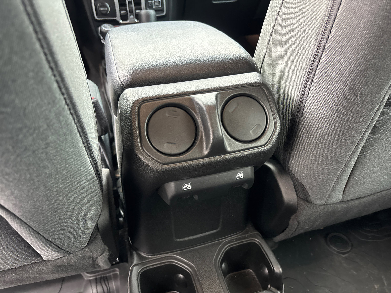 Used 2024 Jeep Wrangler Willys image 30