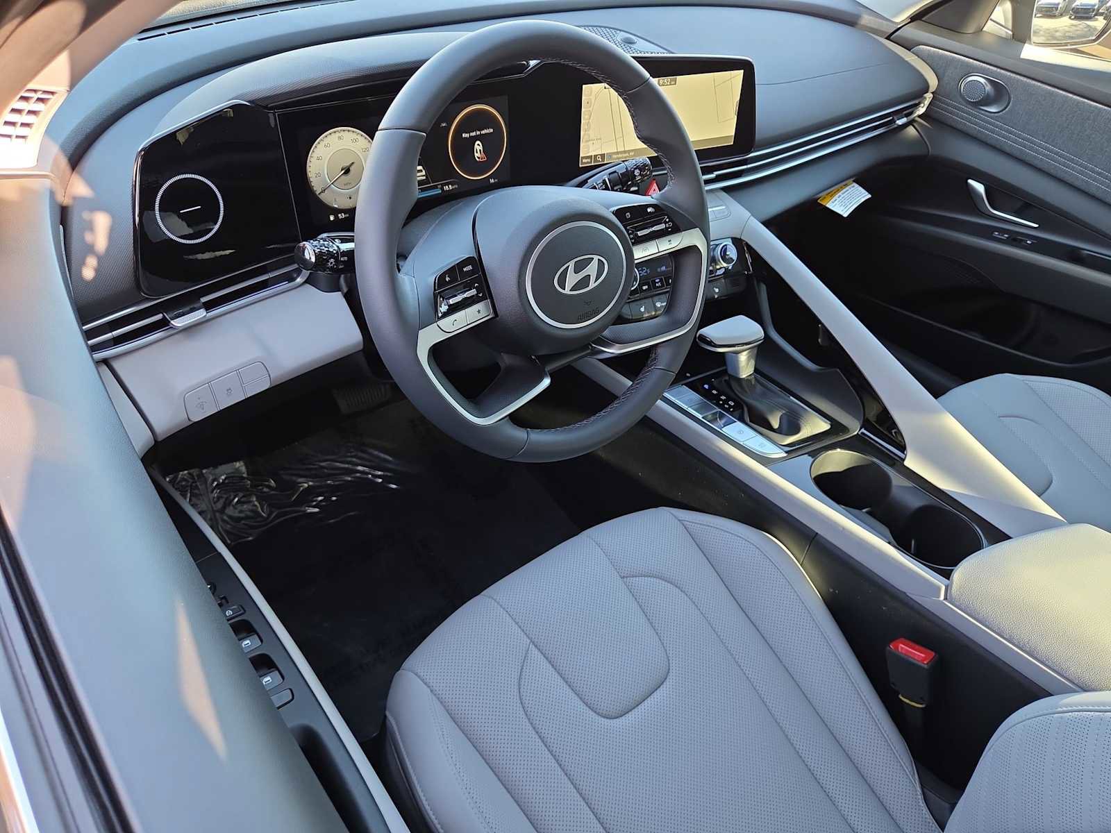 New 2026 Hyundai Elantra Limited image 10