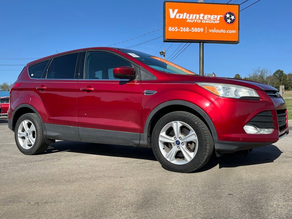 Used 2015 Ford Escape SE image 1