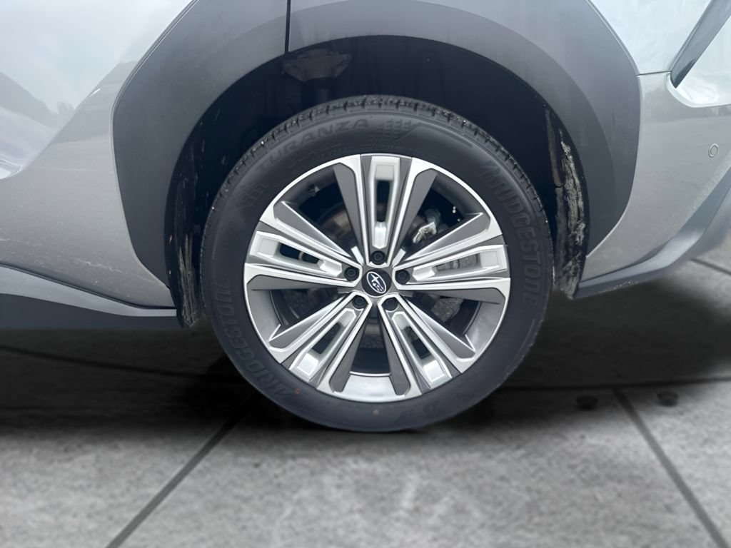 Used 2025 Subaru Solterra AWD/4WD image 33