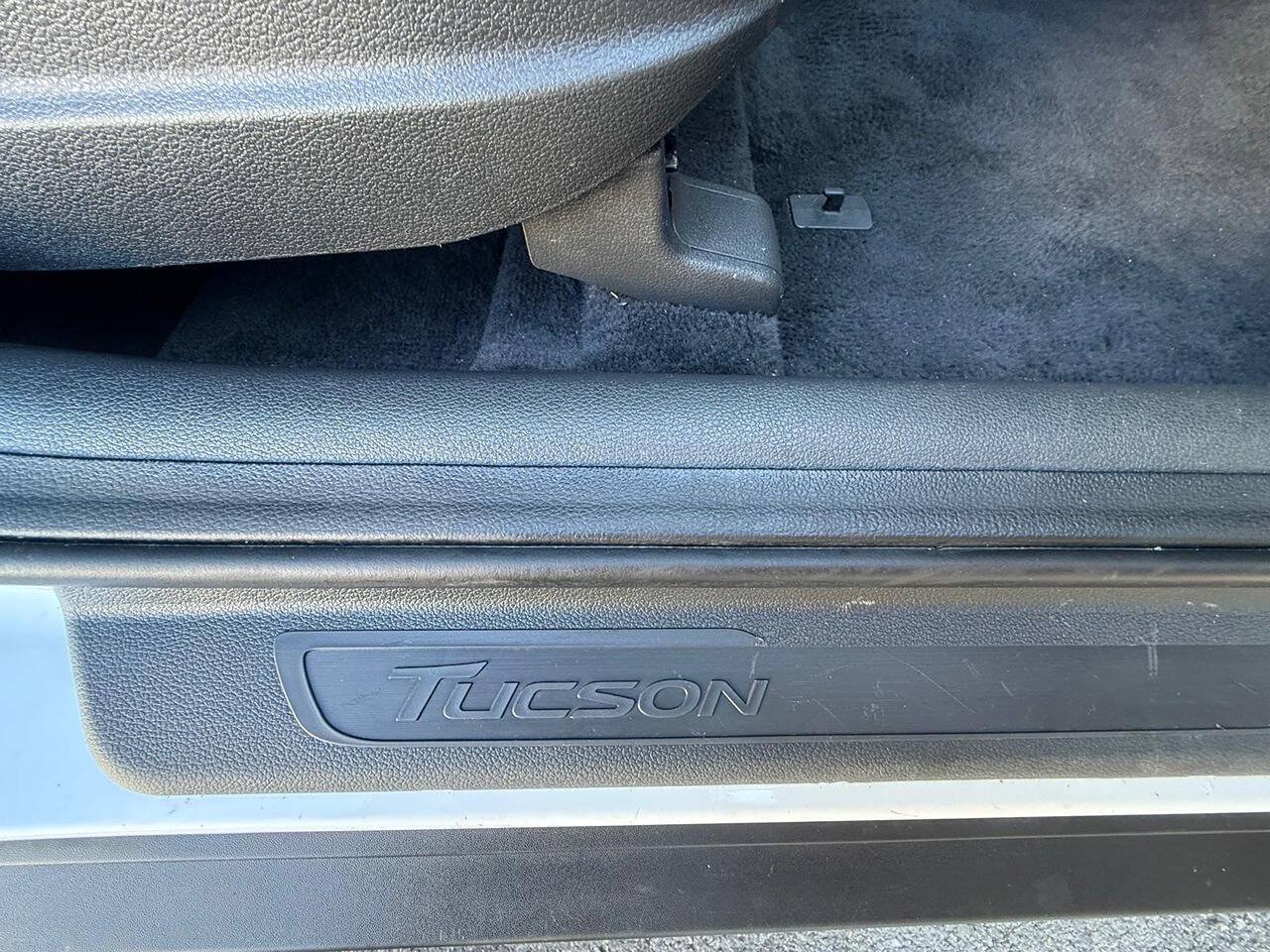 Used 2019 Hyundai Tucson Value AWD/4WD image 9
