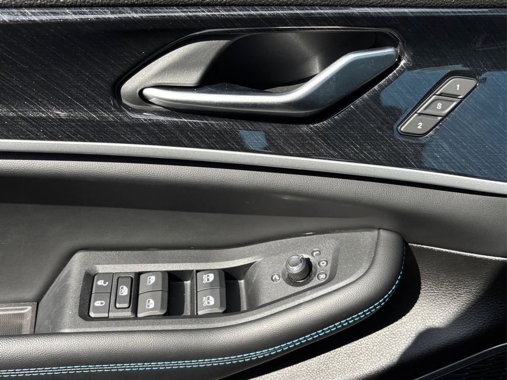 Used 2024 Jeep Grand Cherokee Trailhawk w/ Advanced Protech Group II image 40