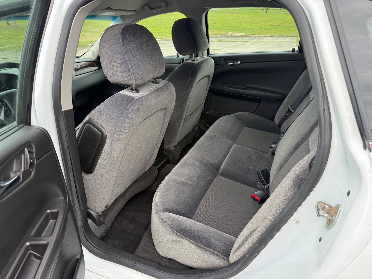 Used 2014 Chevrolet Impala Limited LS FWD image 12