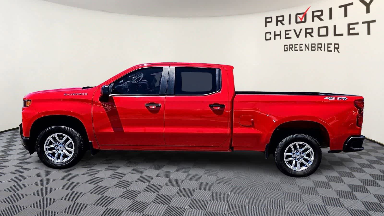 Used 2022 Chevrolet Silverado 1500 W/T w/ WT Value Package AWD/4WD image 5