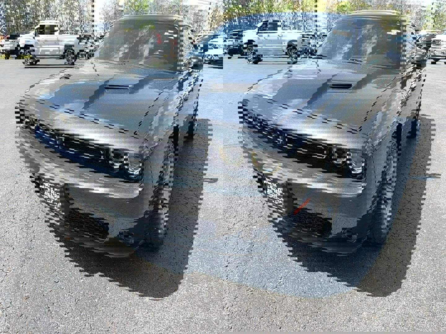 Used 2016 Dodge Challenger SXT image 3