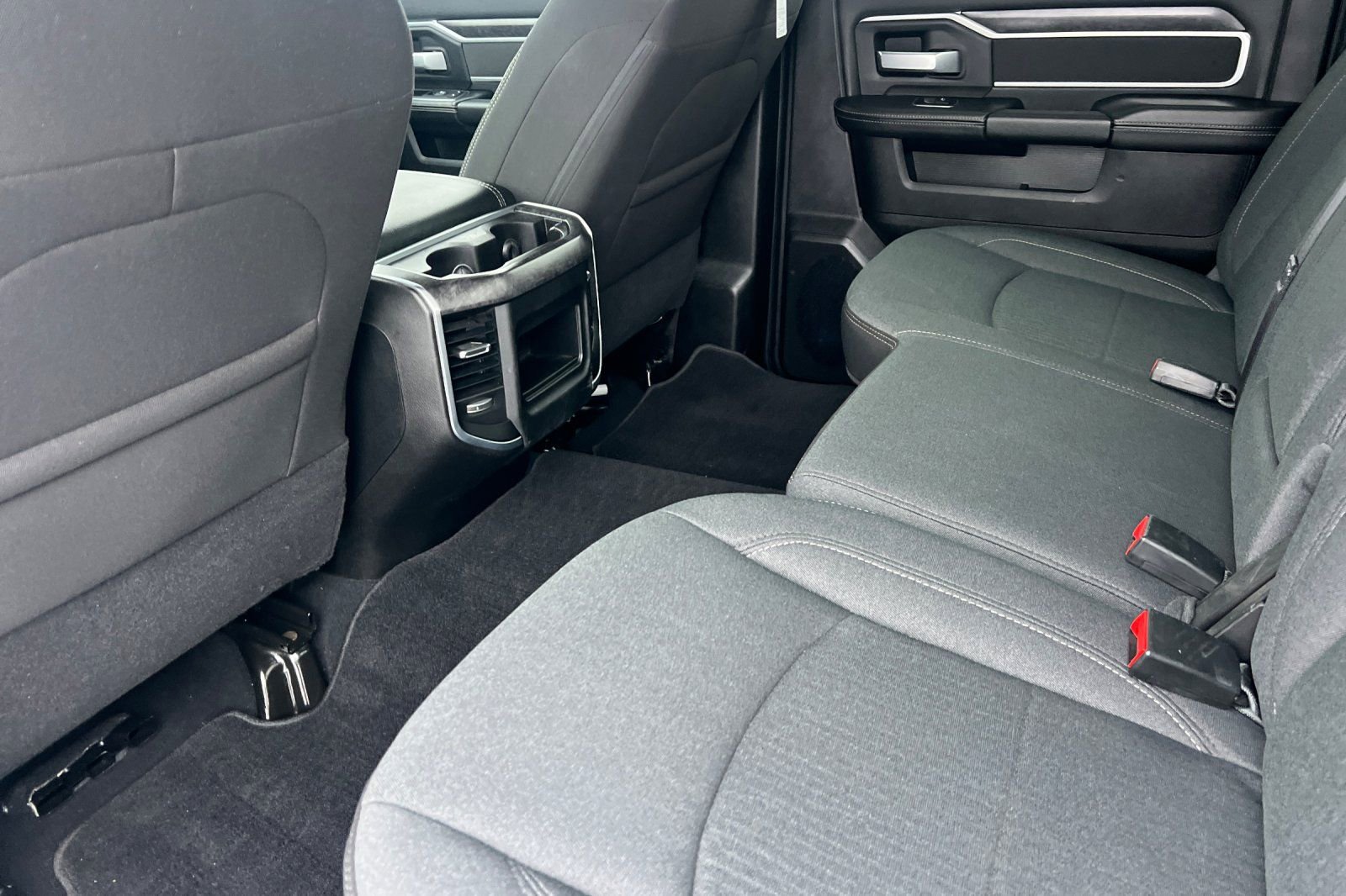 Used 2024 RAM 3500 Big Horn w/ Night Edition image 12