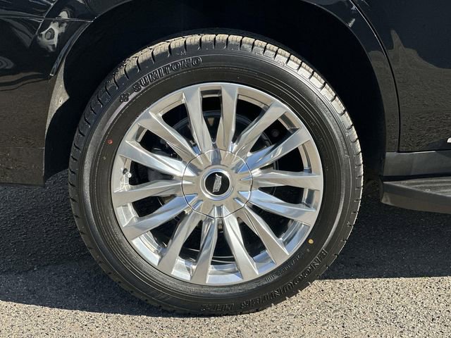 Used 2024 Cadillac Escalade Premium Luxury image 33