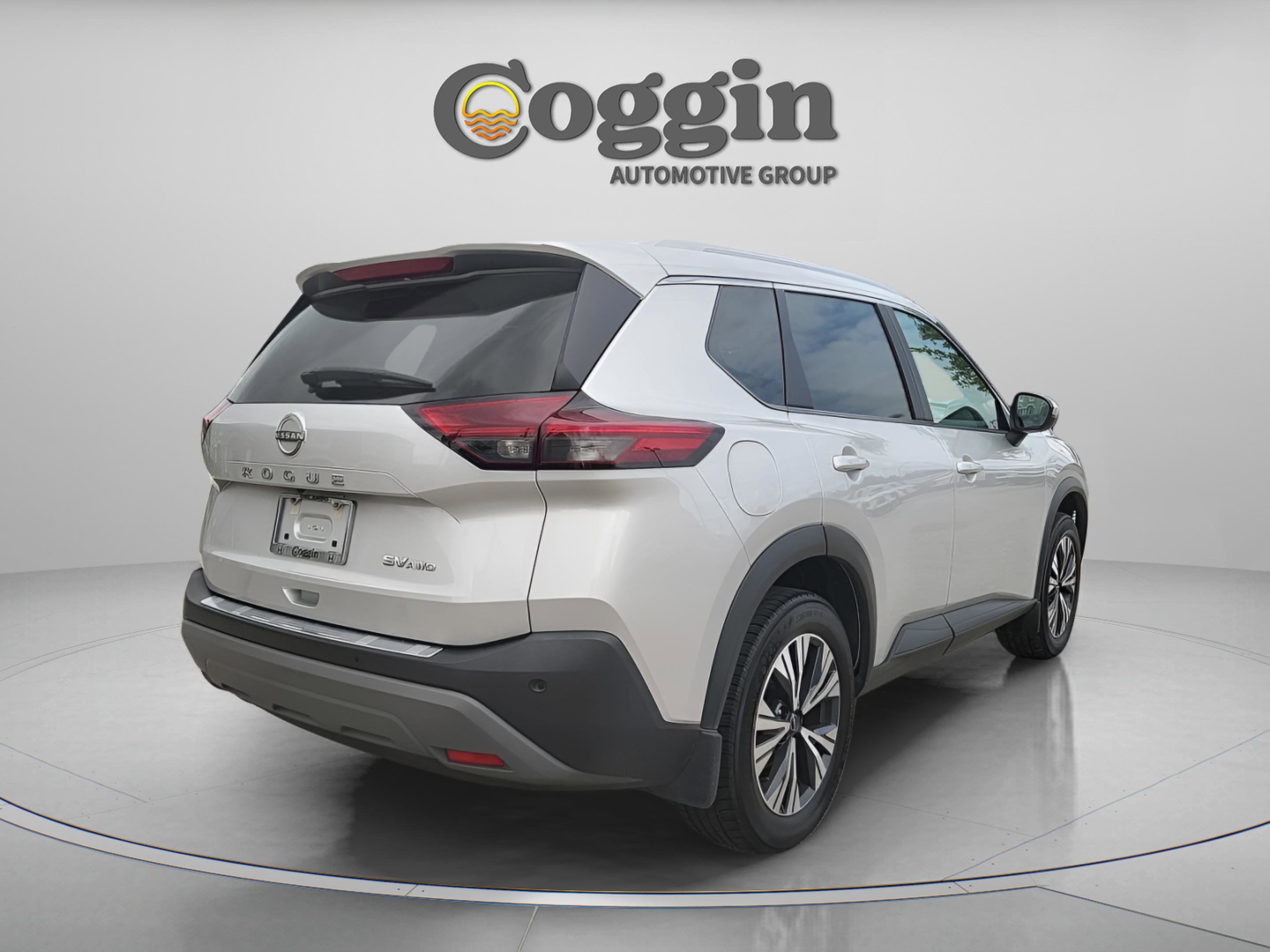 Used 2023 Nissan Rogue SV w/ SV Premium Package AWD/4WD image 6